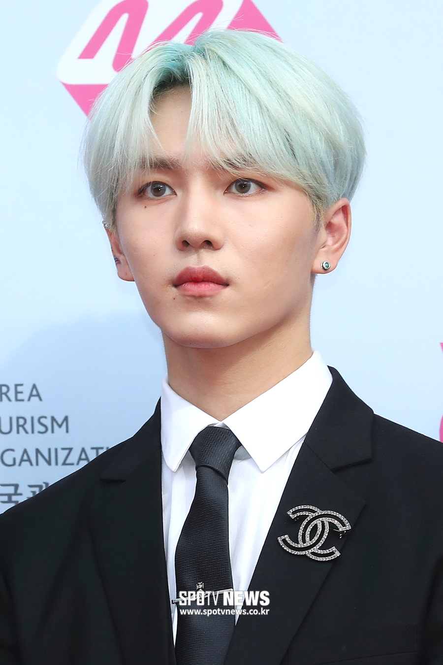 [포토S] 펜타곤 키노, 신비로운 머리색