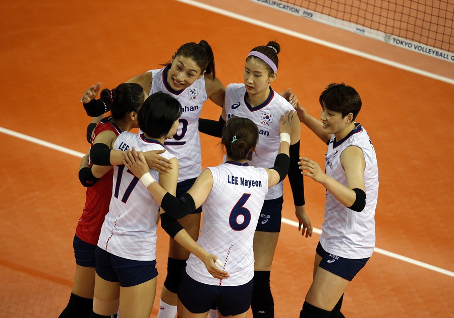 [올림픽 예선] 김연경 의존도 벗어난 한국, 멕시코 3-0 완파…'나와라 러시아'