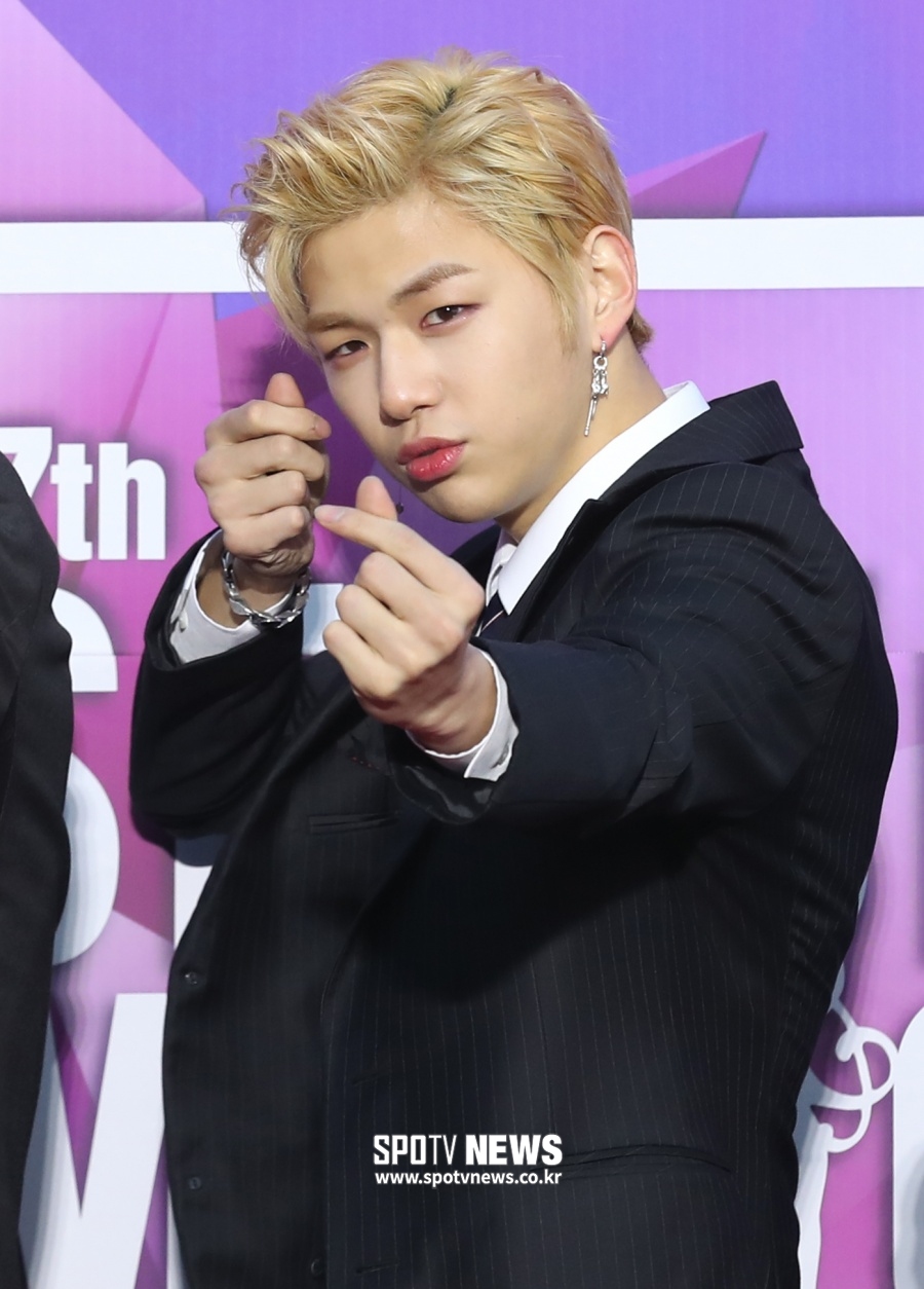 '탈덕'or'응원'…강다니엘, 열애 인정후 첫 심경글에 팬들은 '극과 극' 반응[종합]