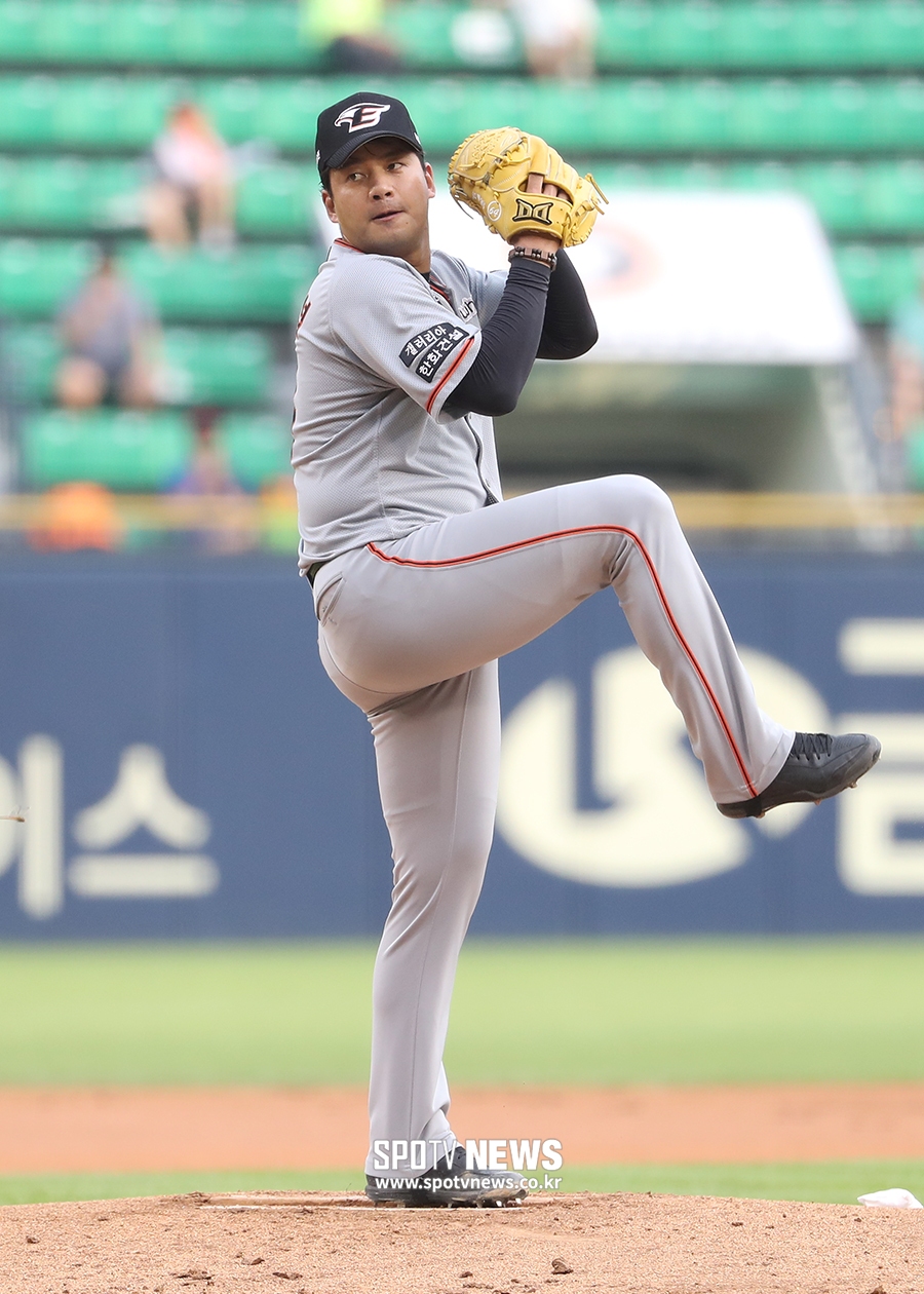 [포토S] 임준섭, 두산 상대로 시즌 2승에 도전
