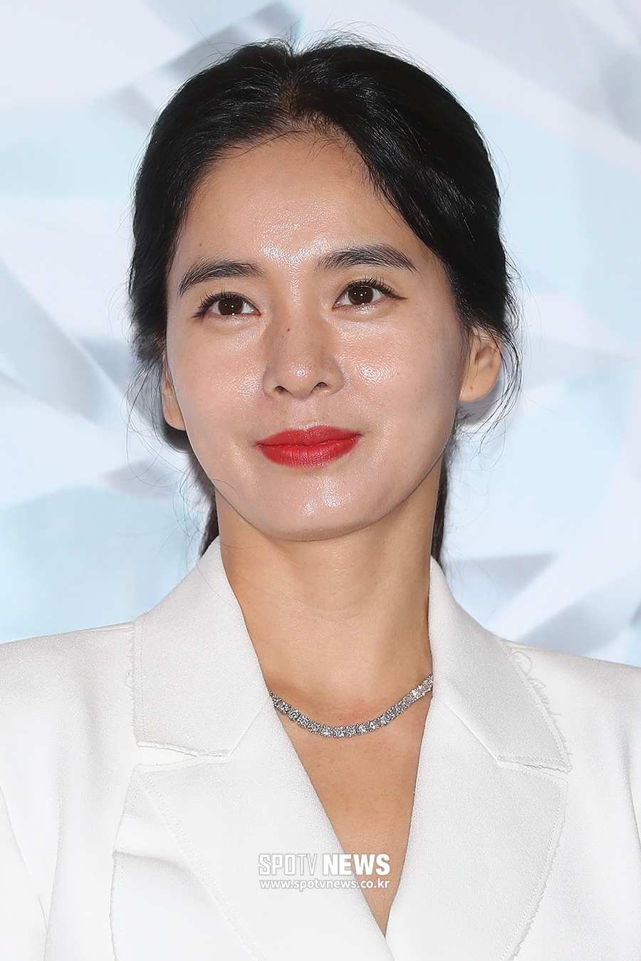 [포토S] 정혜영, 레드립이 포인트