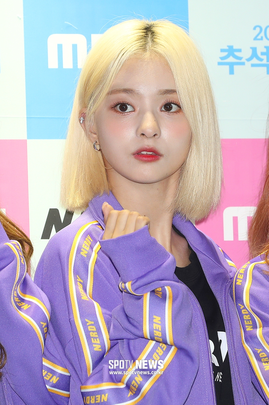 [포토S] 프로미스나인 이나경, 금발 여신!