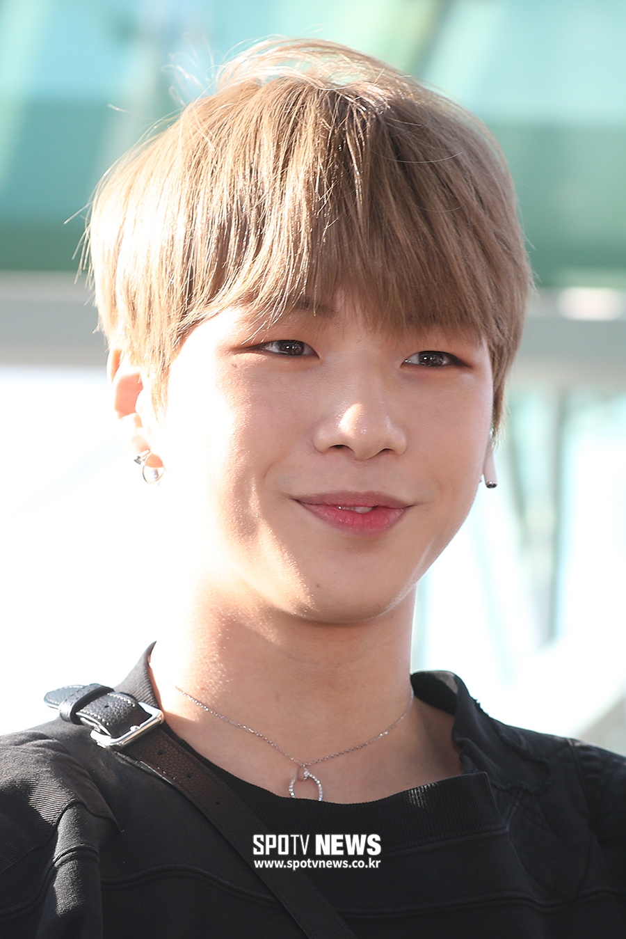 [포토S] 강다니엘, 아기 같은 얼굴