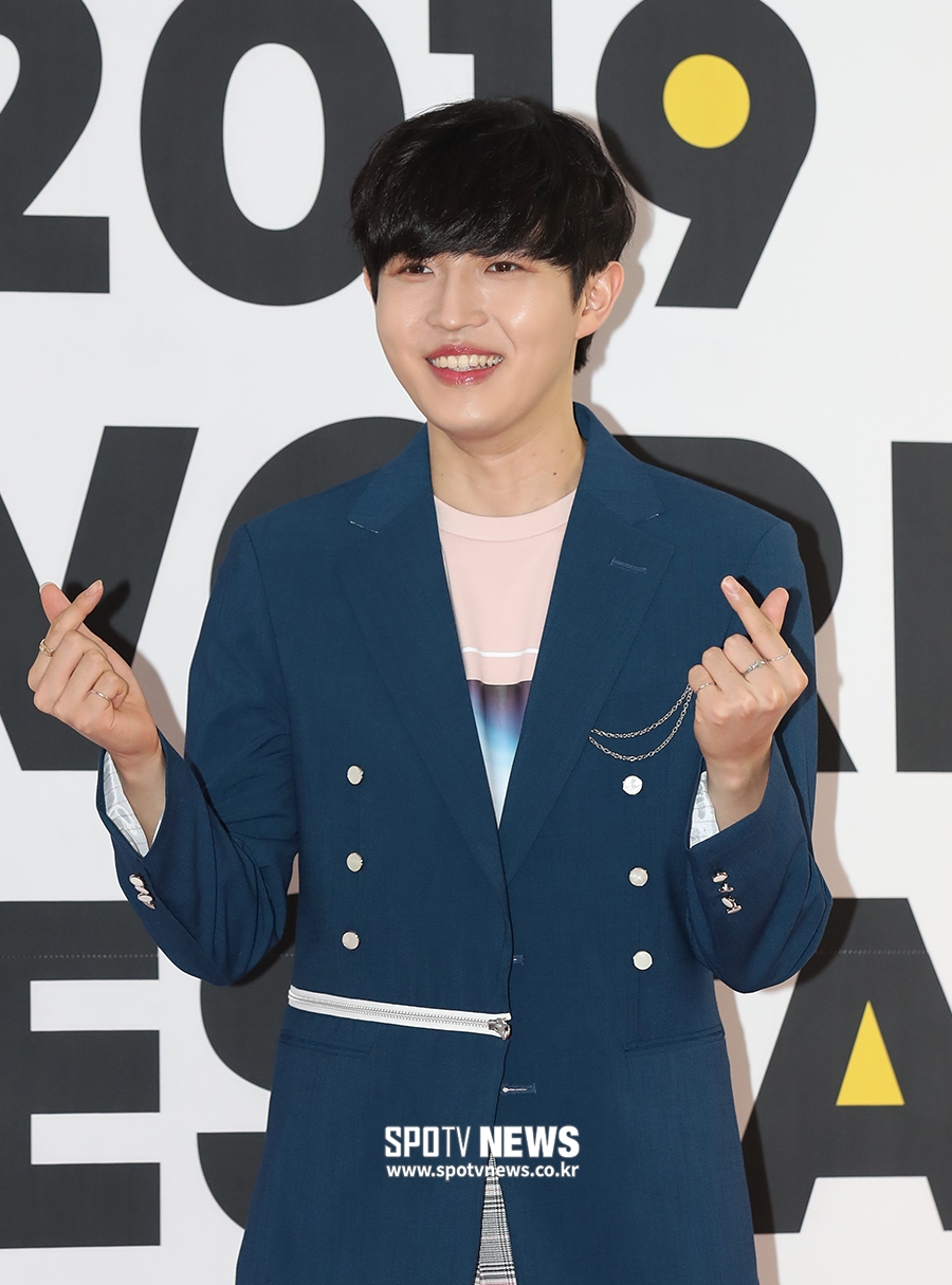 [포토S] 김재환, '솔로무대 기대하세요'