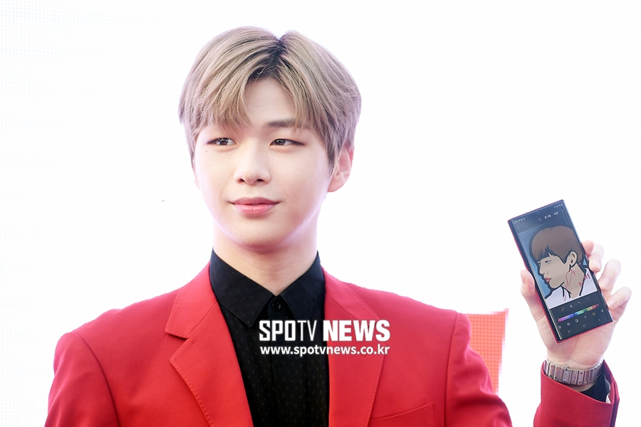 [포토S] 강다니엘, 그림에서 튀어 나온듯한 외모
