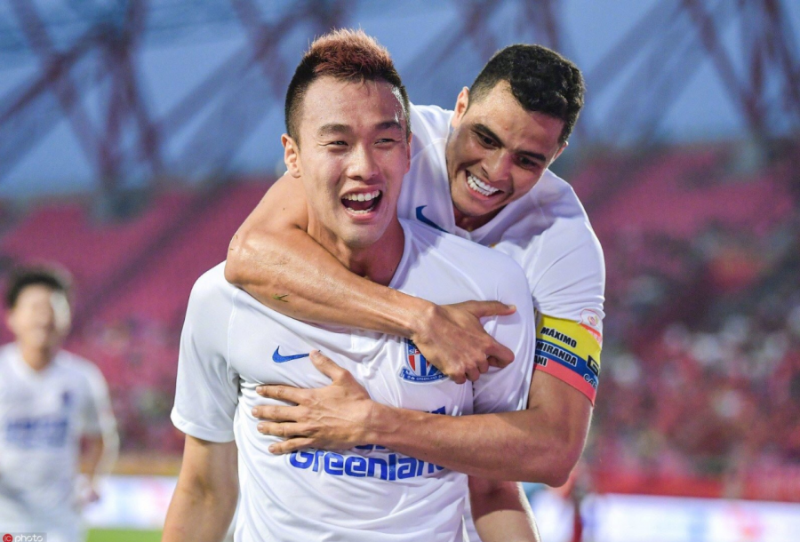 '완벽 9번' 김신욱, 상하이 중국 FA컵 결승행 '3골 모두 관여'