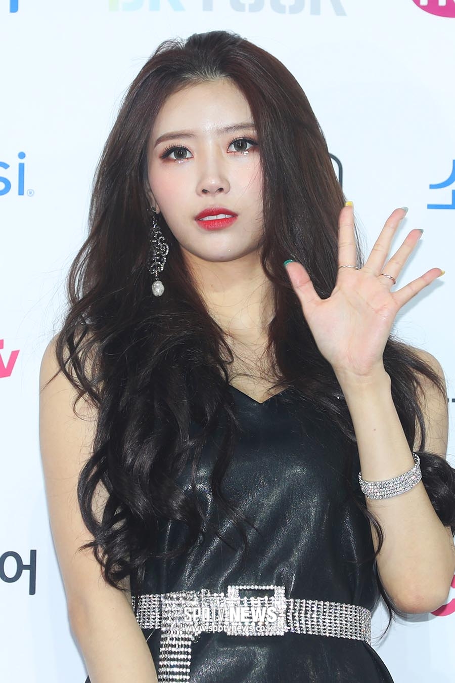 [포토S] 러블리즈 이미주, 섹시한 손인사