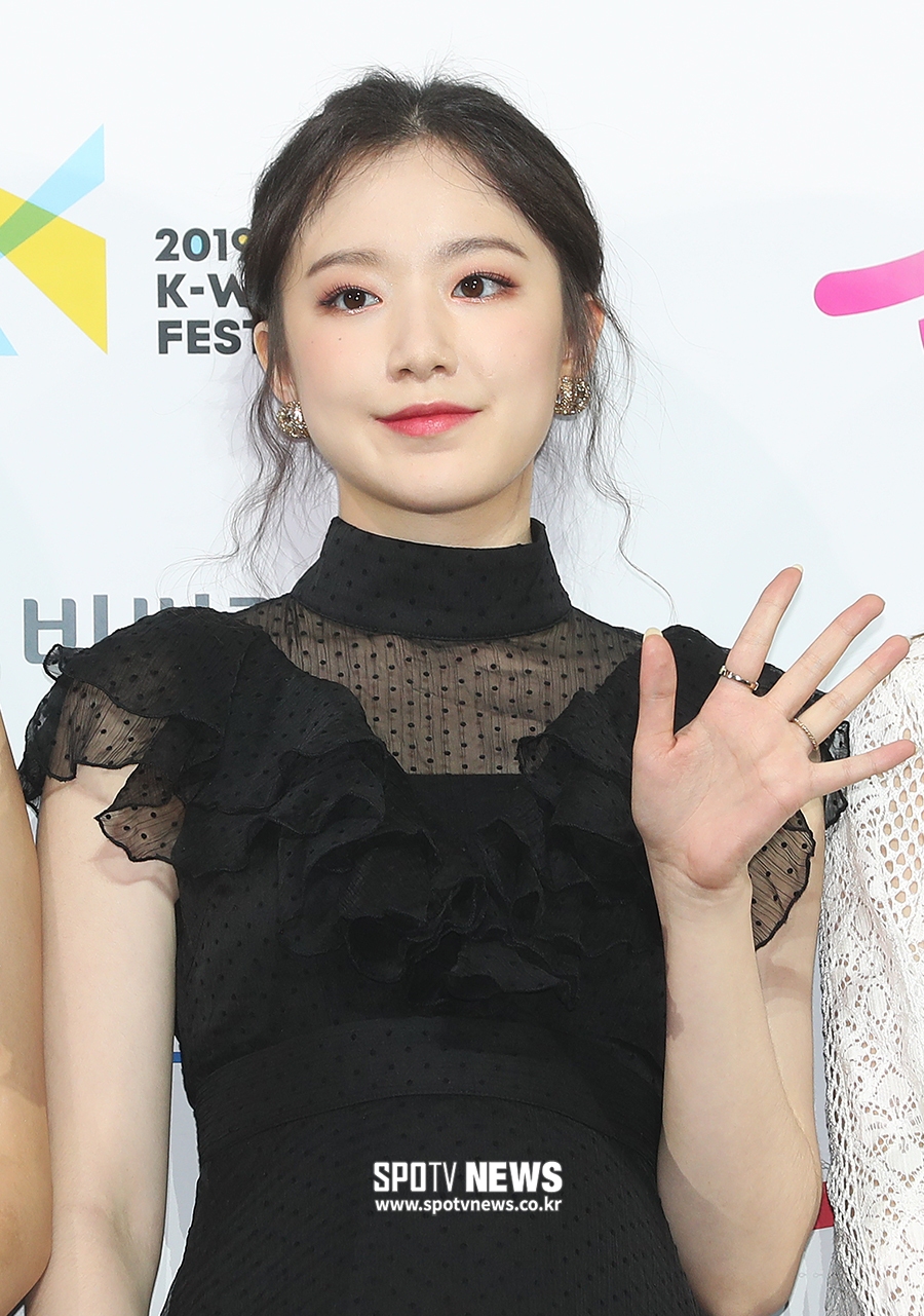 [포토S] 슈화, 청순 미인