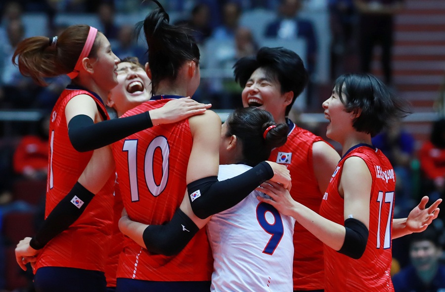 [亞선수권대회] '김희진-이재영 맹활약' 한국, 태국 3-1로 꺾고 준결승행