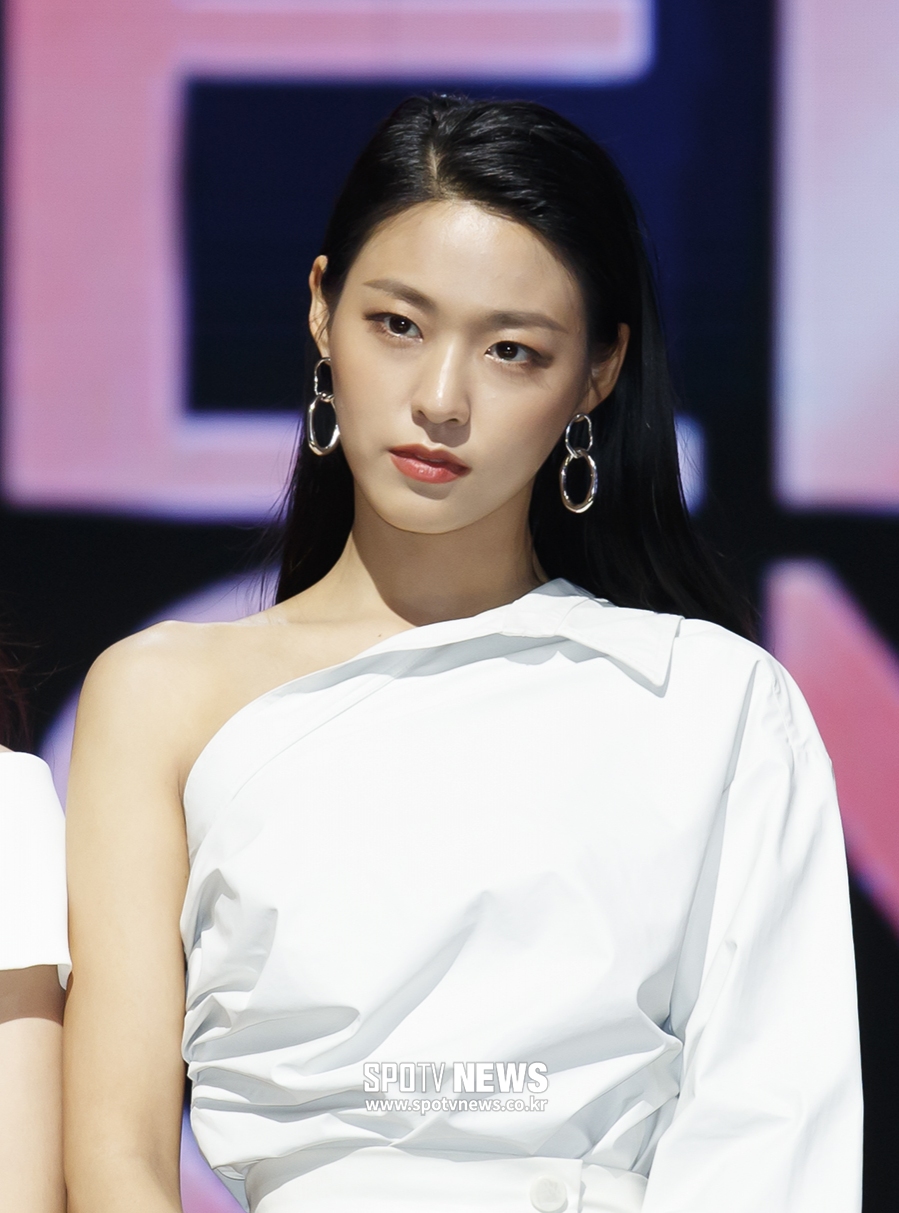 [포토S] 설현, 더 섹시해진 눈빛