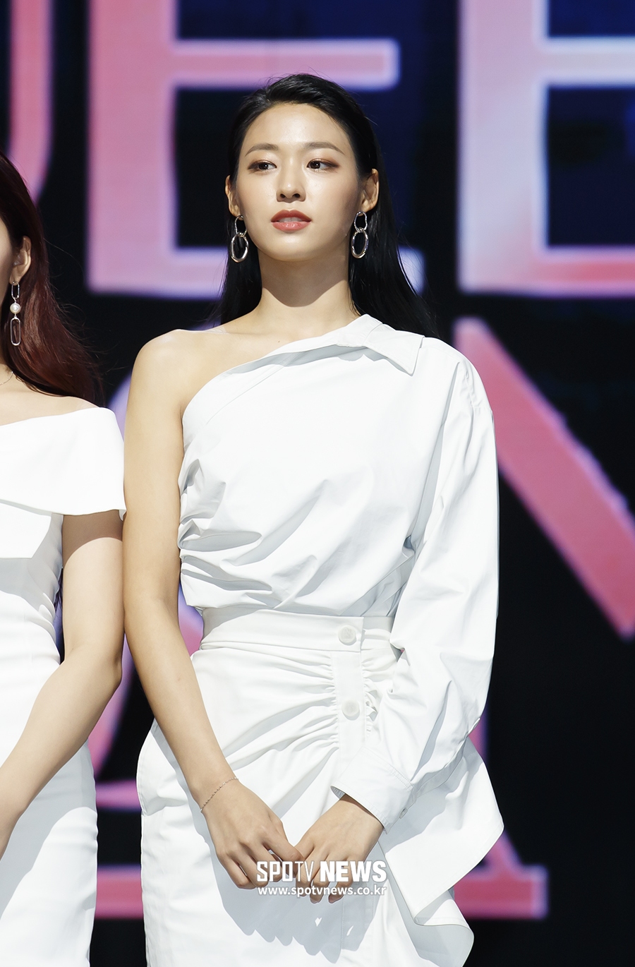 [포토S] 설현, 감탄 자아내는 '여신 미모'