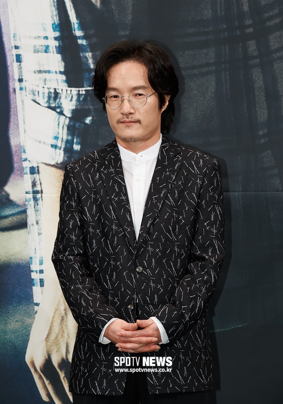 [포토S] 포즈 취하는 배우 이중옥