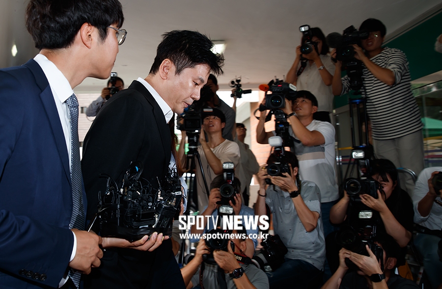 [포토S] 조사 위해 경찰 출석하는 양현석