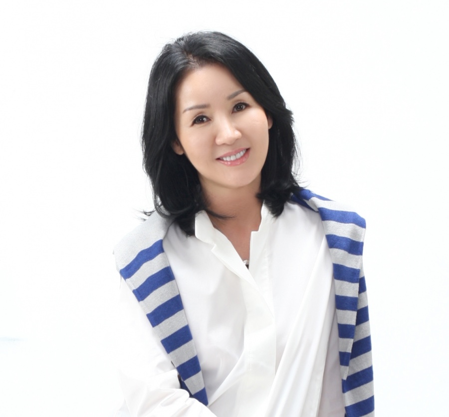 추억의 청춘스타 김현주, 유리상자 박승화와 2019파주포크 공동 진행