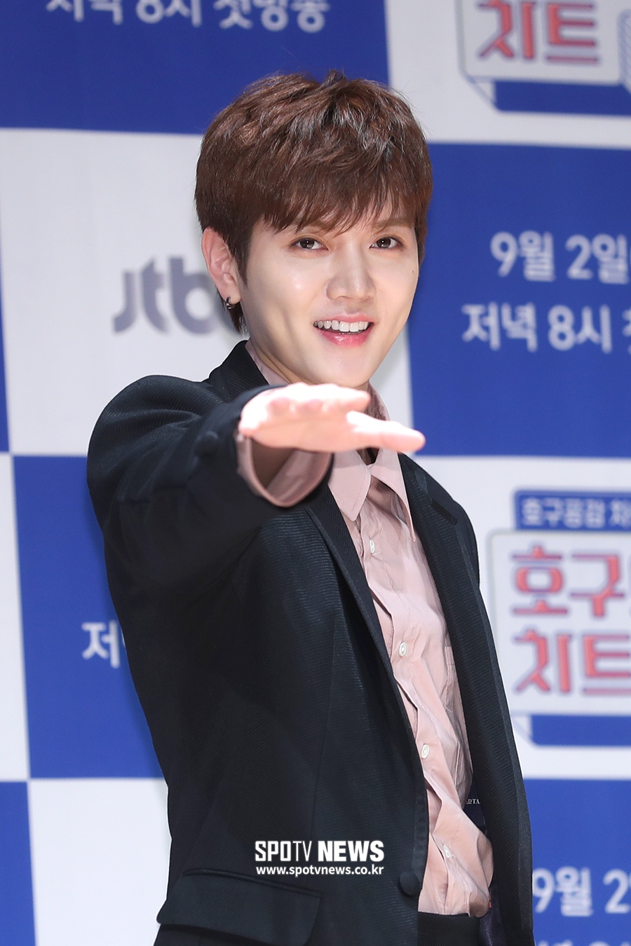 [포토S] 뉴이스트 렌, '전 막내 호구에요!'