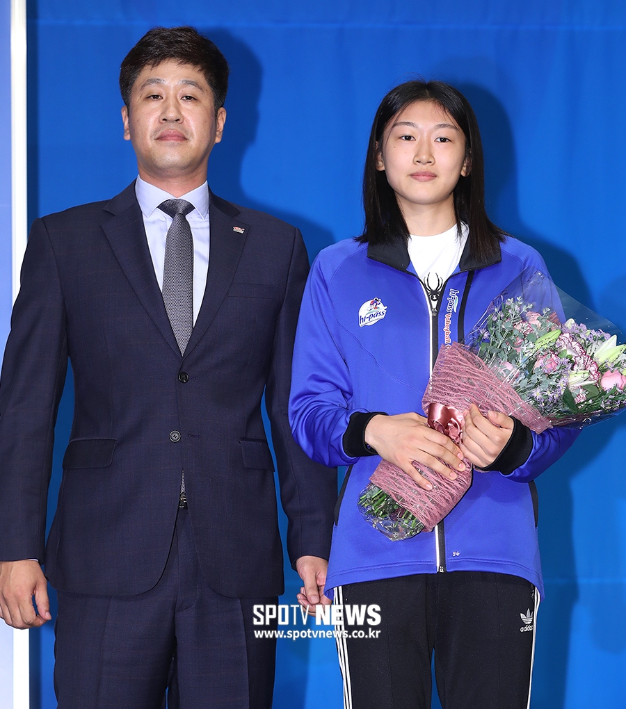 [포토S] 한국도로공사, 세터 안예림 지명