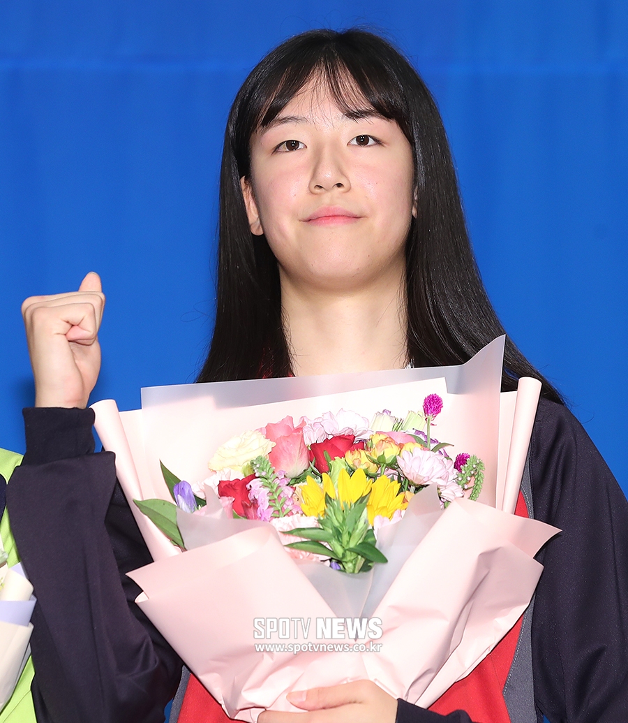 [포토S] KGC인삼공사 유니폼 입은 최대어 정호영