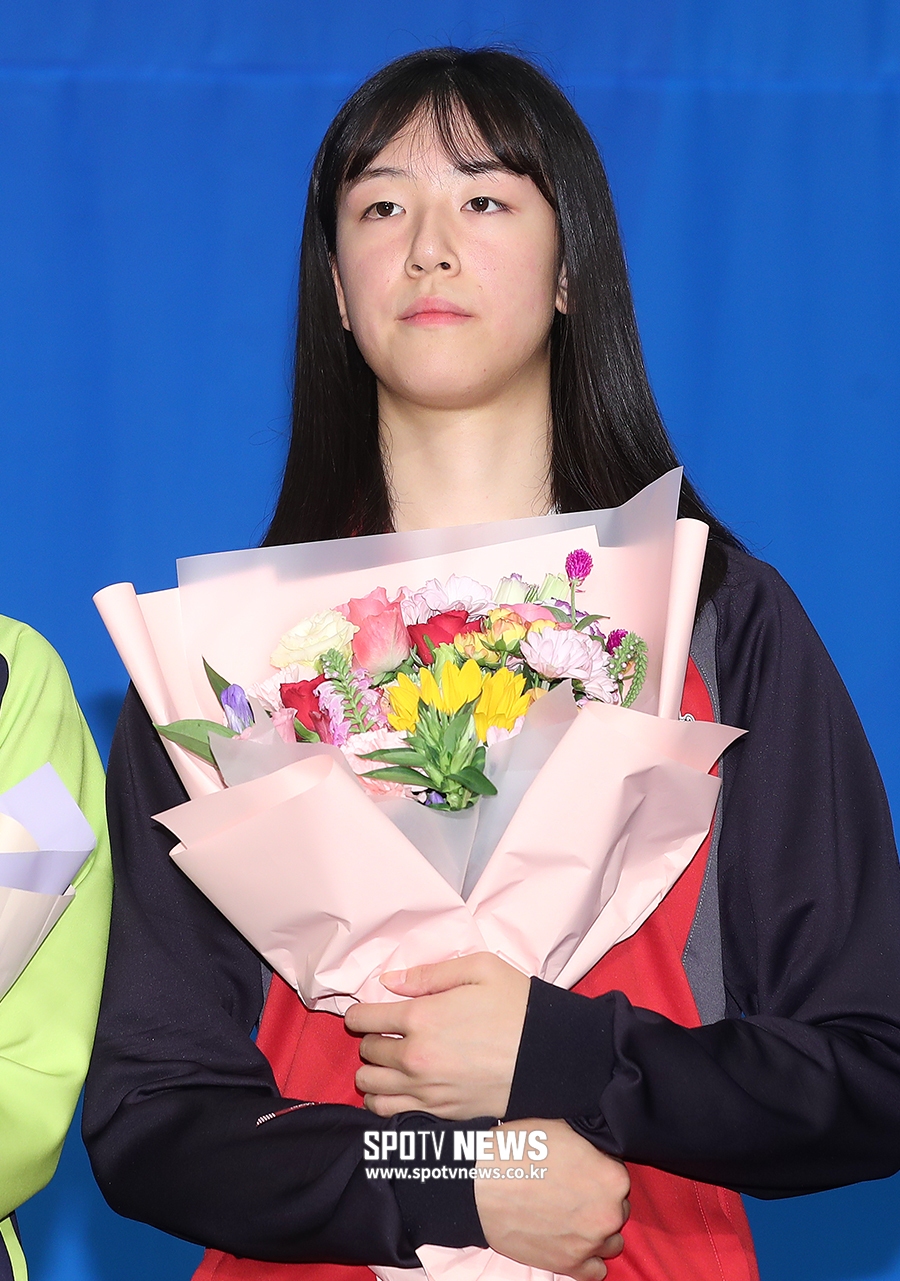 [포토S] 여자배구 고교 최대어 정호영, KGC인삼공사행