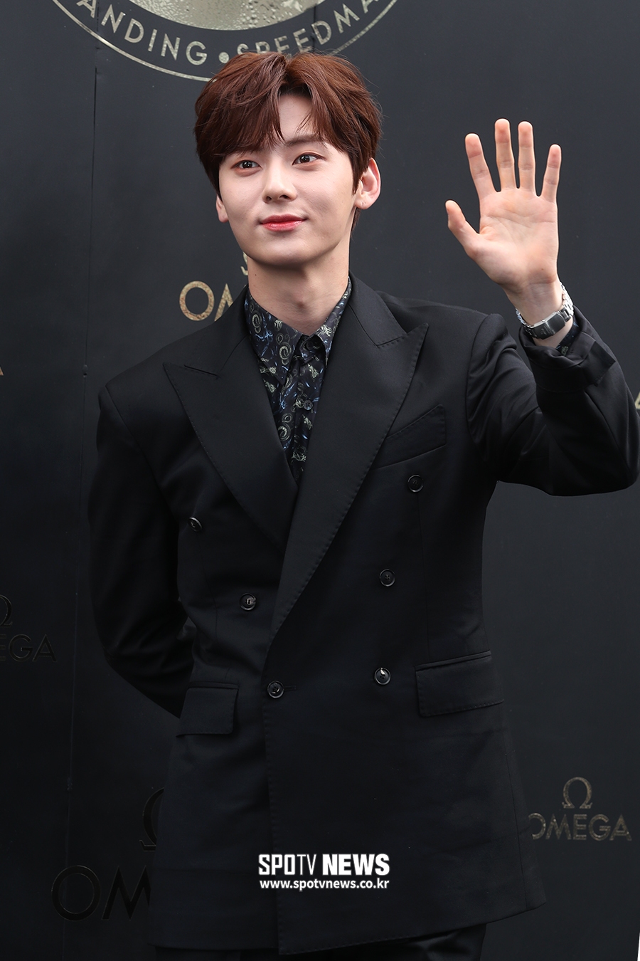 [포토S] 황민현, 비주얼이 블링블링!