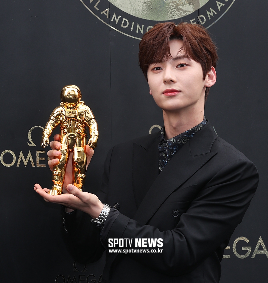 [포토S] 황민현, 귀공자 포스