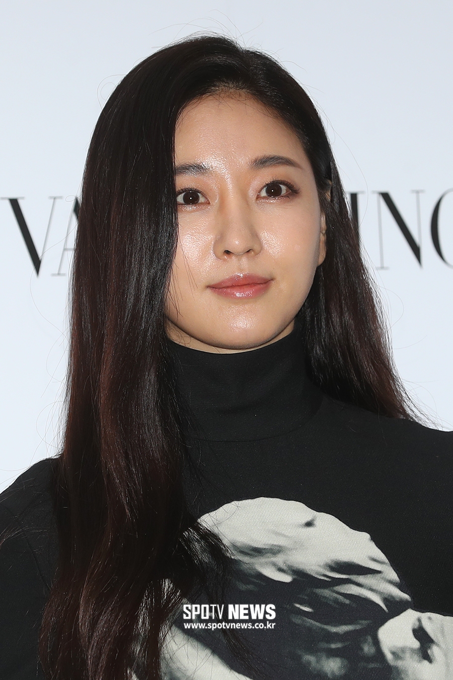 [포토S] 김사랑, 42세 나이 믿겨지지 않는 비주얼