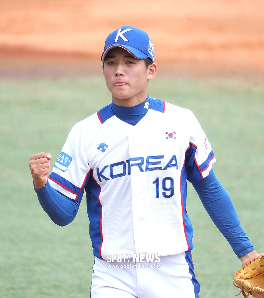 [포토S] 이강준, 위기 넘기고 주먹을 불끈!