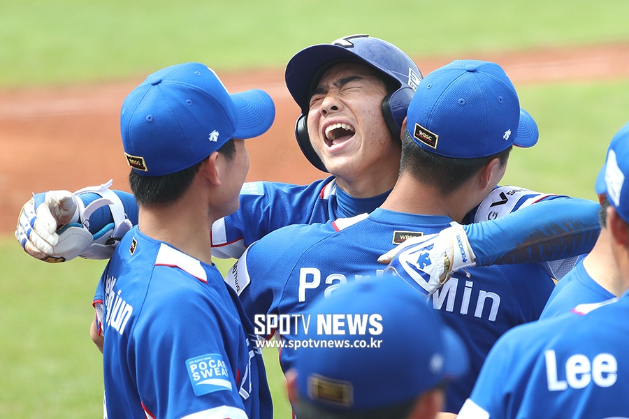[포토S] 이주형, 소름 돋는 역전 투런포!