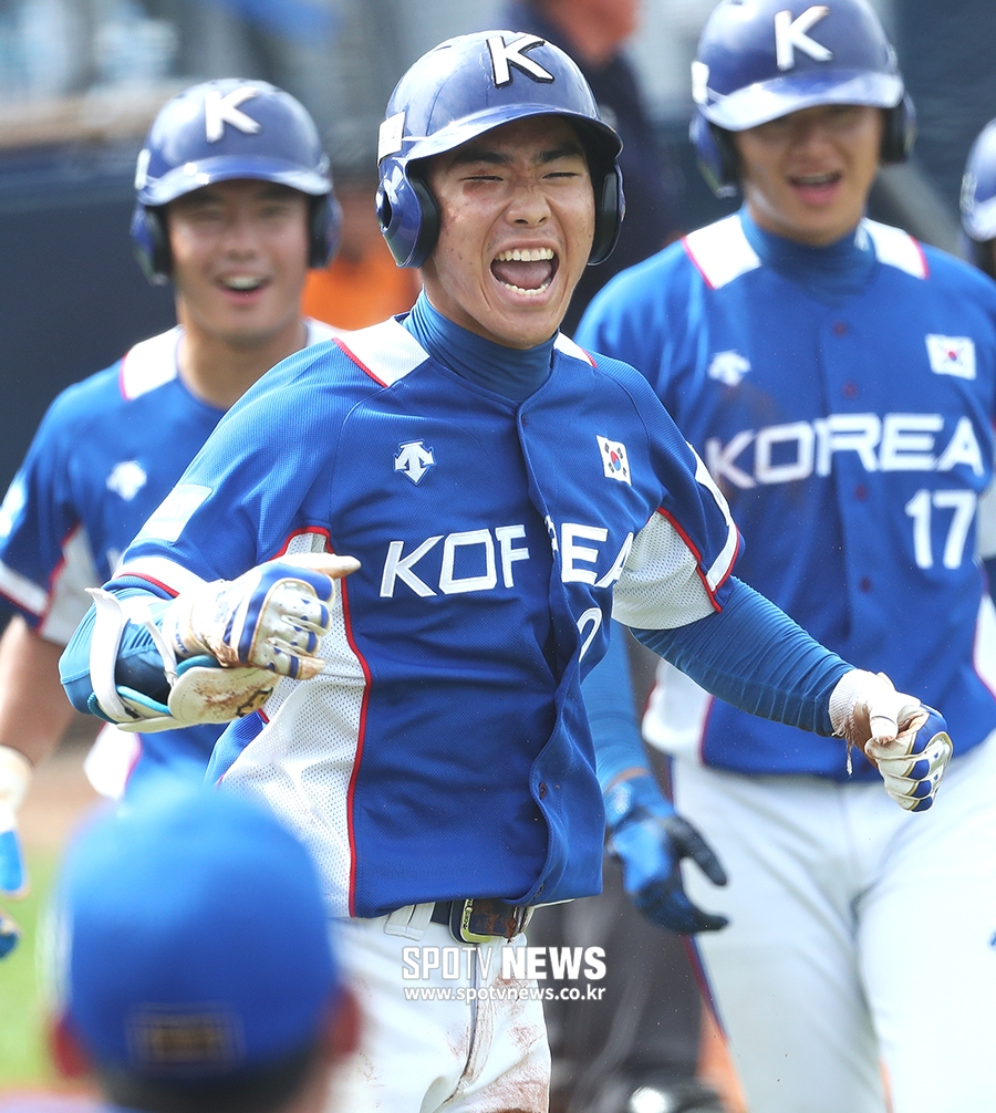 [포토S] 극적 역전 투런포 이주형, 주체할 수 없는 기쁨