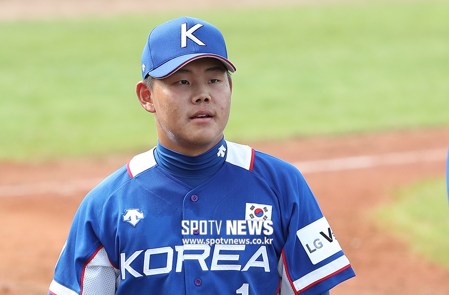 [포토S] 소형준, '앞으로도 지켜봐 주세요'