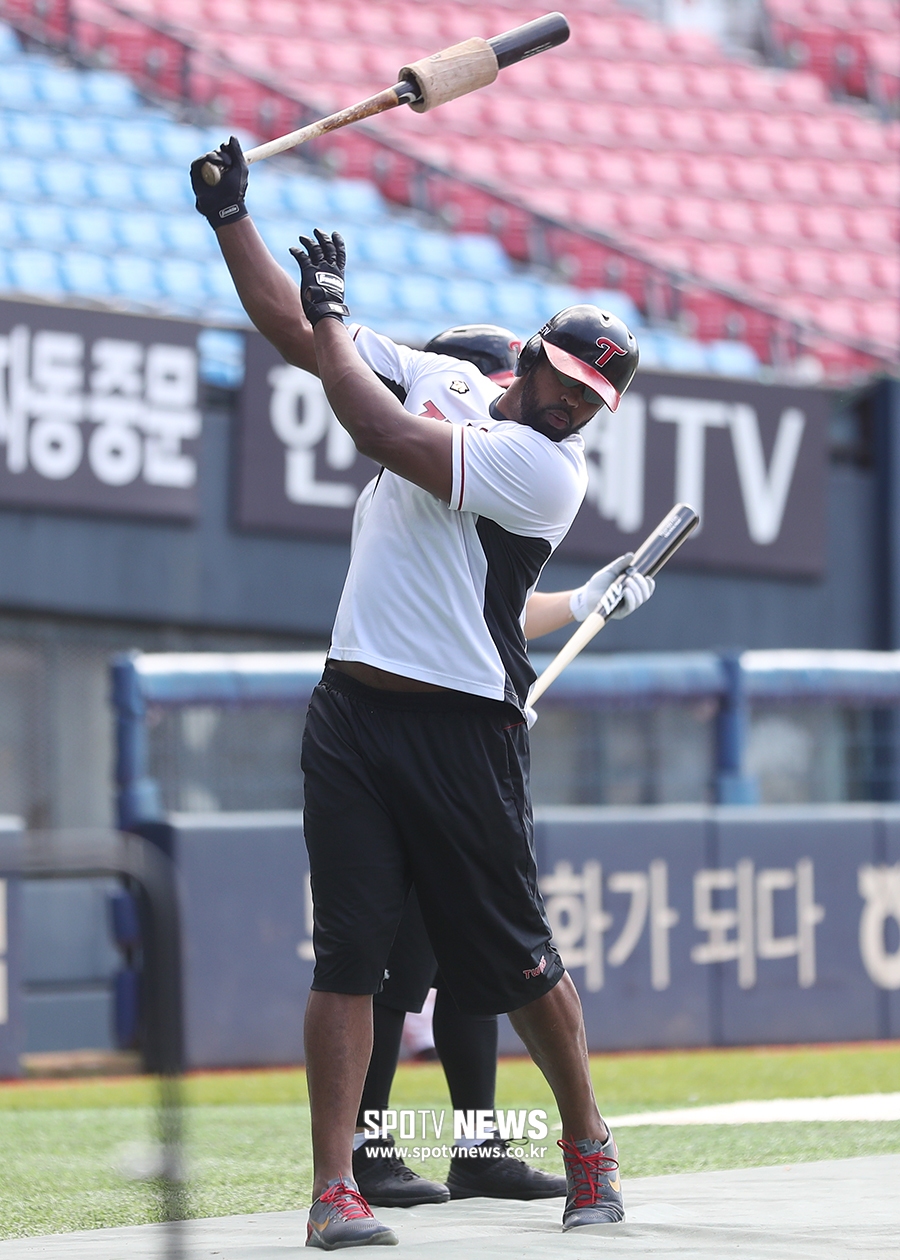 [포토S] 페게로, '오늘도 홈런을!'