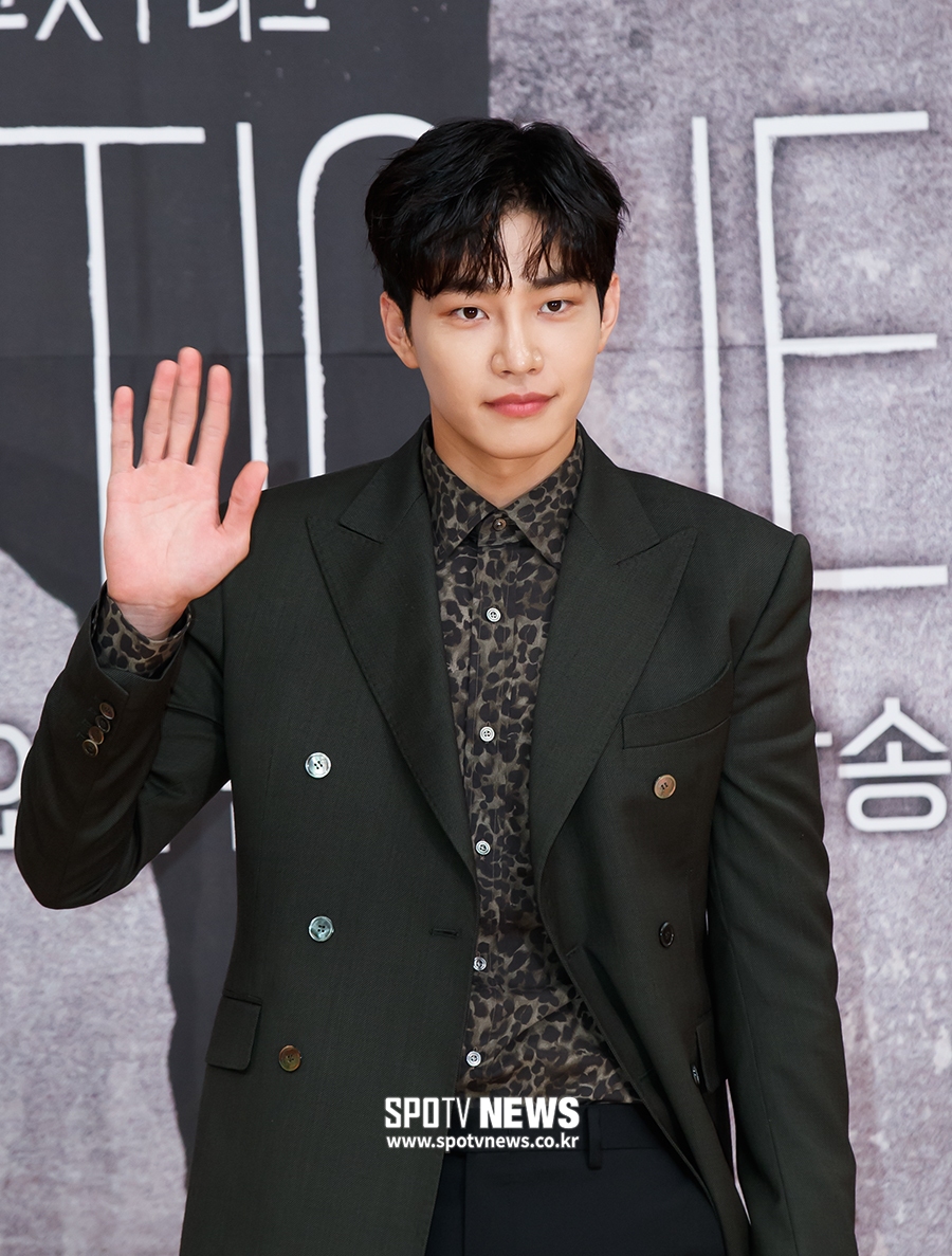 [포토S] 김재영, 날렵한 얼굴 라인