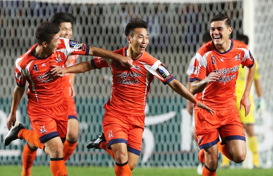 [현장 REVIEW] 'FA컵 이변' 화성FC, 수원삼성 1-0 격파…문준호 결승골