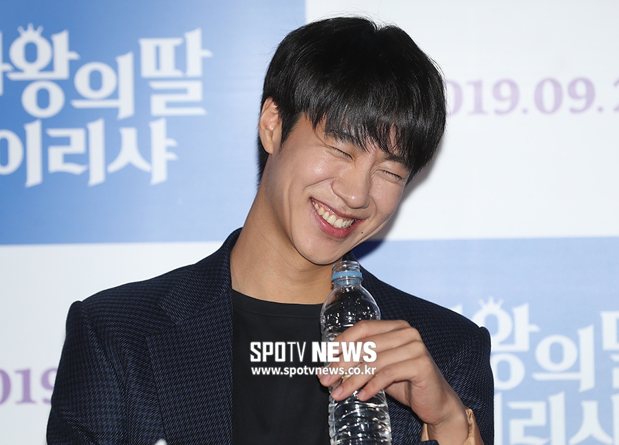 [포토S] 심희섭, '감독님 너무 웃겨요'