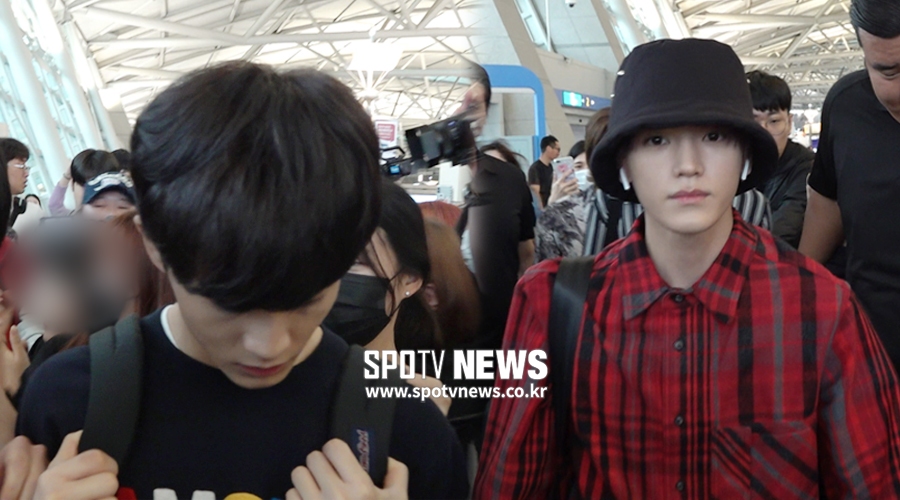 NCT127, 공항 온 팬들 질서에 '아연실색' [공항패션]