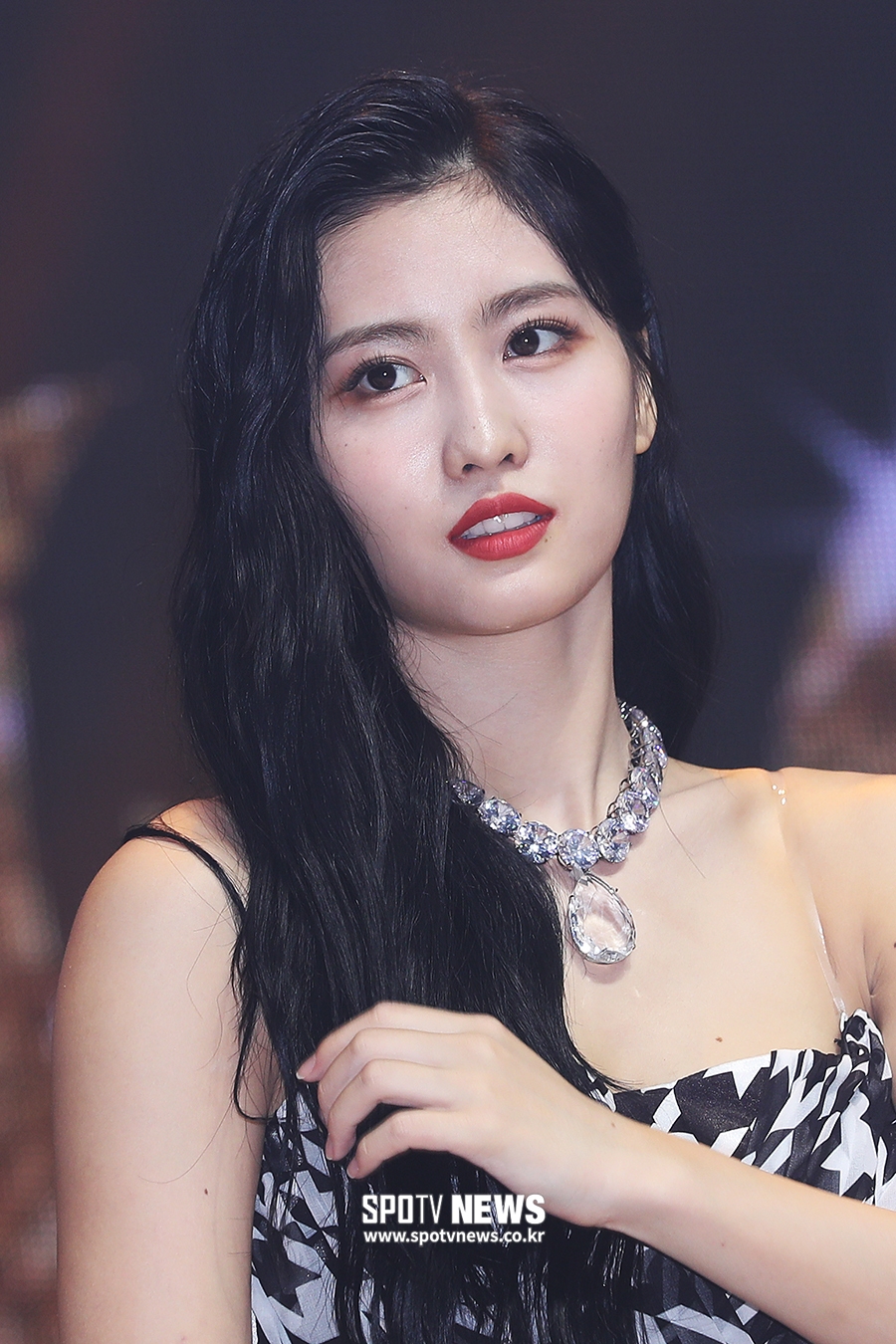 [포토S] 트와이스 모모, 또렷한 이목구비