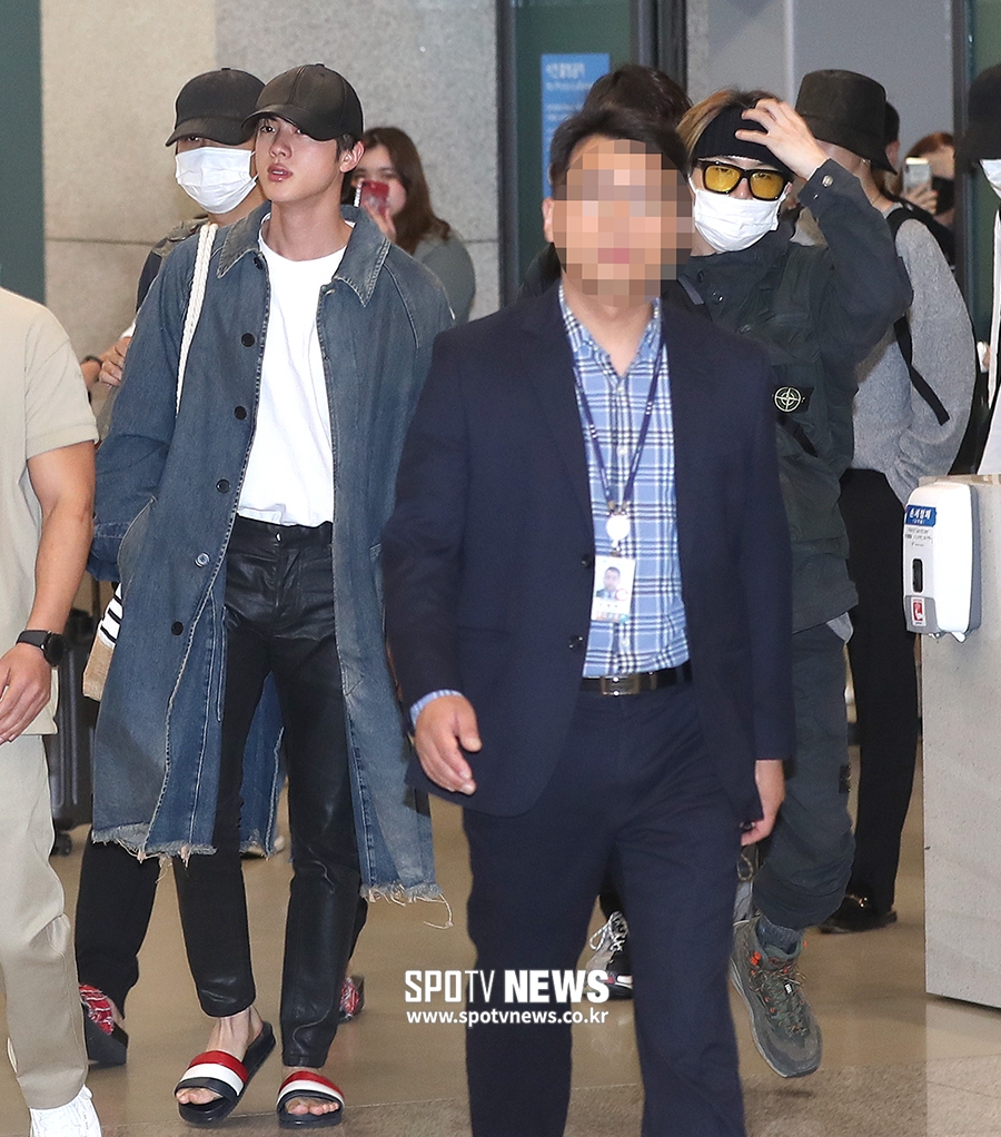 [포토S] 진-슈가, '새벽부터 멋있네'