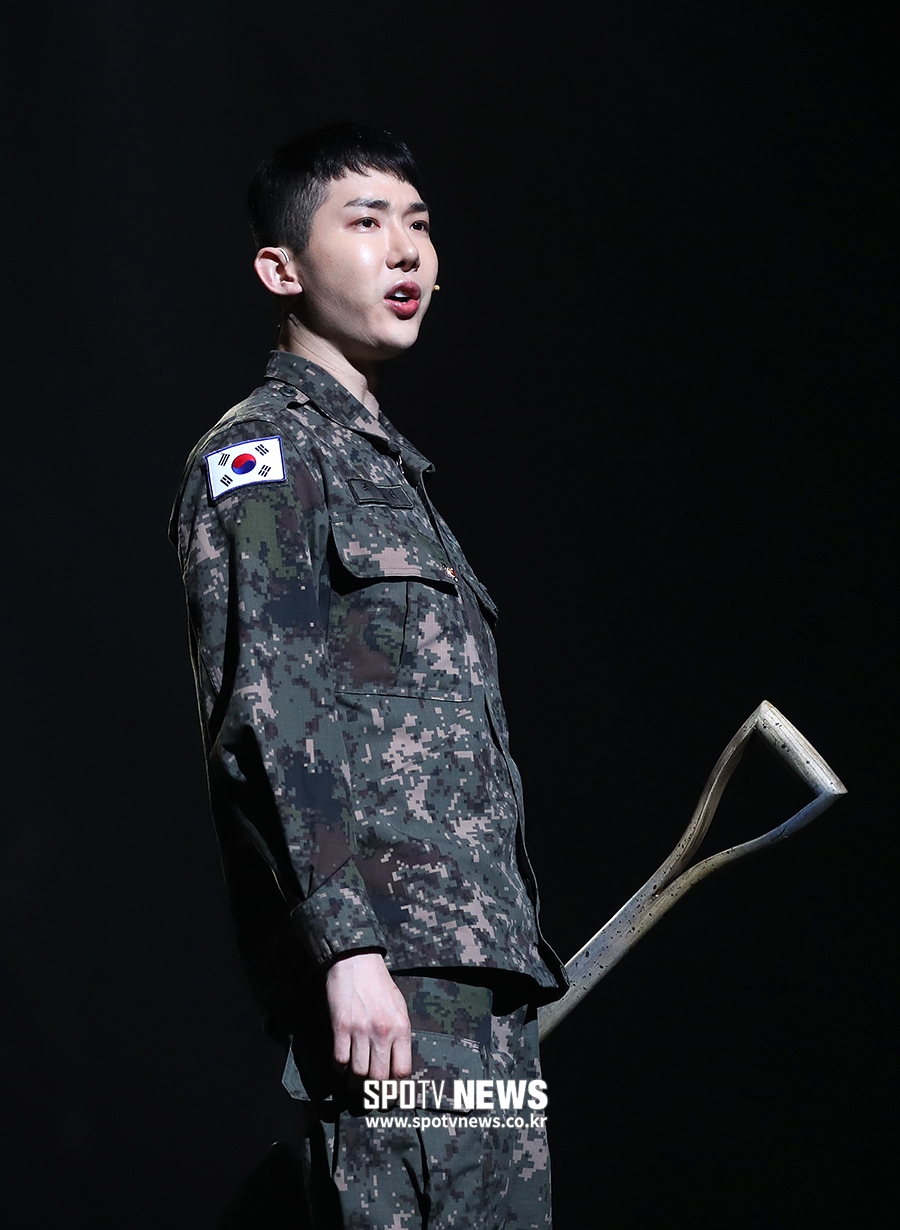 [포토S] 상병 조권의 늠름한 모습