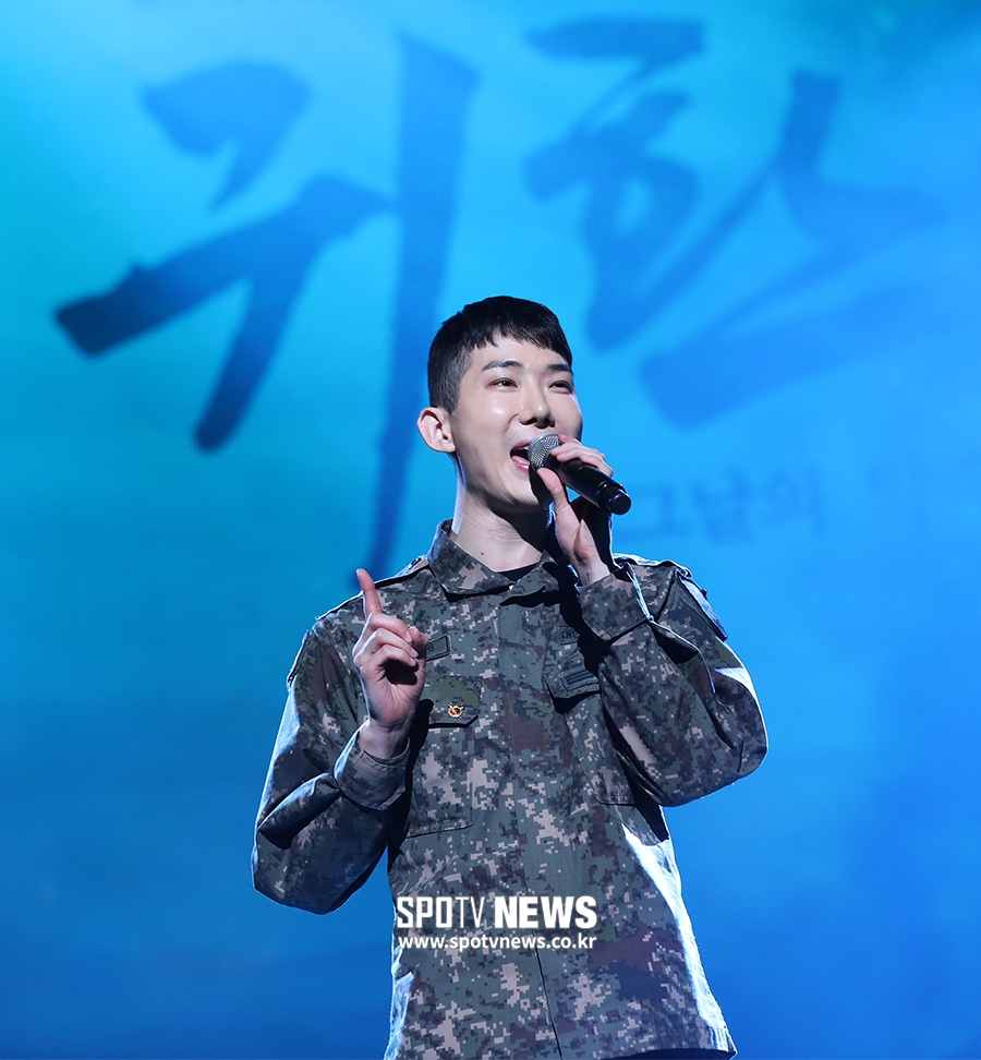 [포토S] 조권, '육군 뮤지컬 귀환으로 인사드려요'