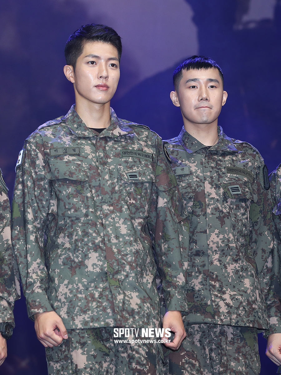 [포토S] 군대에서 다시 만난 인피니트 이성열과 김성규