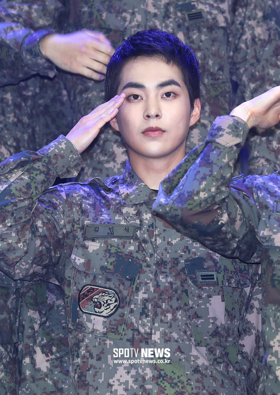 [포토S] 시우민, 일병 김민석!