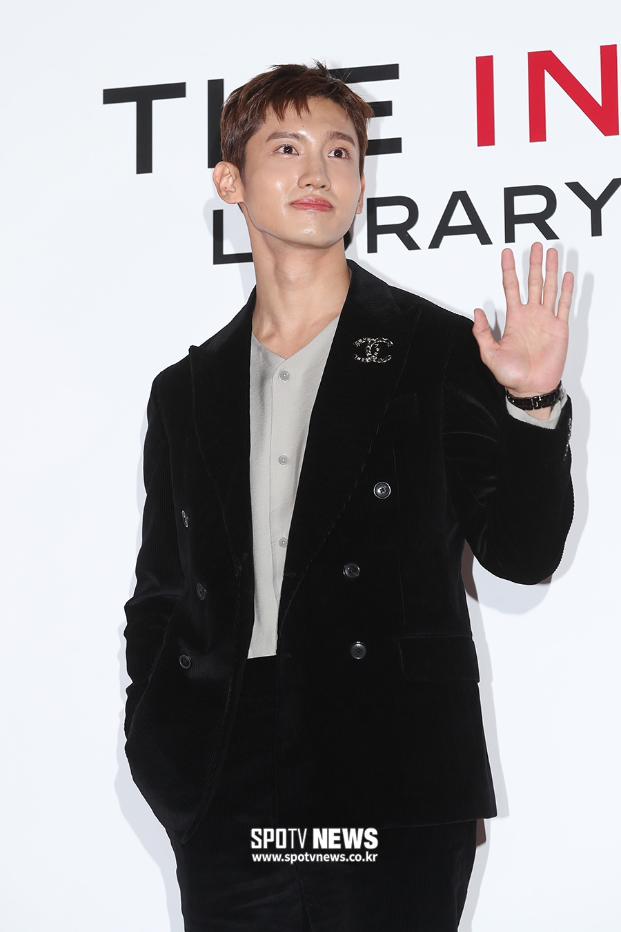[포토S] 최강창민, 멋진 손인사