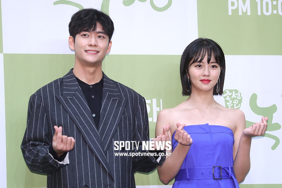 [포토S] 강태오-김소현, 하트 뿅뿅!