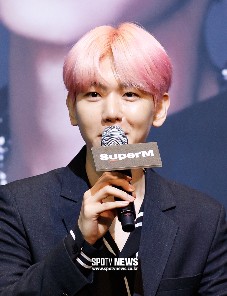 [포토S] "수퍼엠 리더 백현입니다"