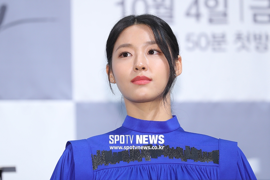 [포토S] 설현, 청순과 섹시가 다 있는 얼굴