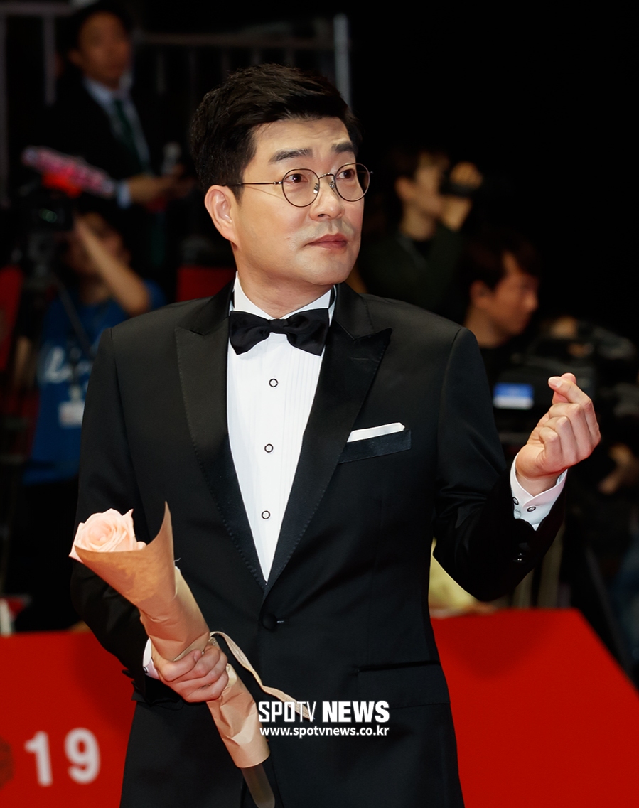 [포토S] 손현주의 손하트