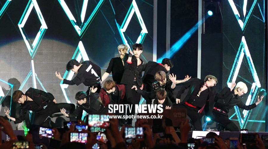 엑스원(X1) 센터 김요한의 귀환! 영동대로 콘서트 'Flash' [영상]