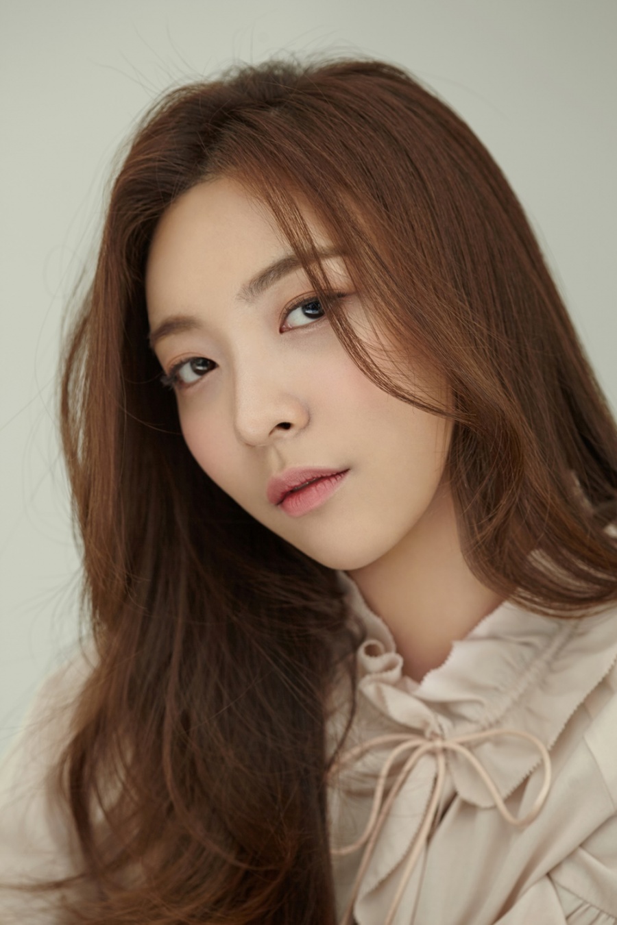 에프엑스 루나, 새 소속사 찾았다…휴맵컨텐츠와 전속계약[공식입장]