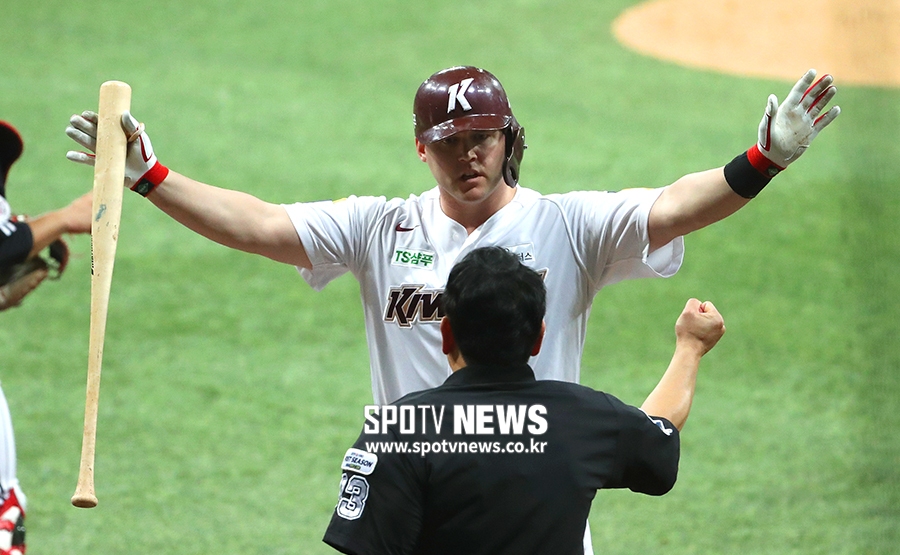 [포토S] 샌즈, '파울 아닌가요?'