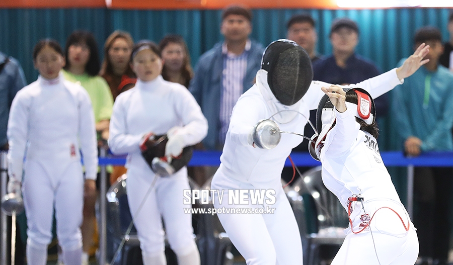 [포토S] '많은 이들의 집중을 받으며'