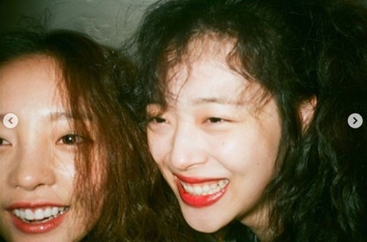 "눈물이 멈추지 않아, 예쁜 진리야"…구하라, 설리 향한 그리움 재차 표출[종합]